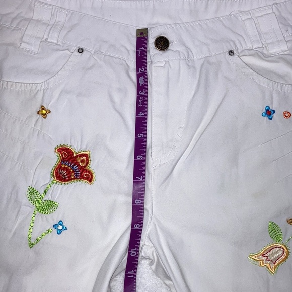 Vintage Mary-Kate and Ashley white embroidered white capris size 16 - Picture 3 of 8